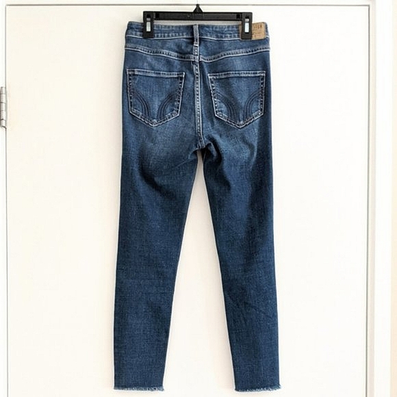 Hollister high-rise crop jeans 0 w24 - Picture 2 of 11